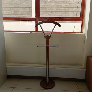 coat hanger,office desk, office chair, executive waiting seat, pure leather seat, visitor's seat,orthopedic office seat, chrome office seat